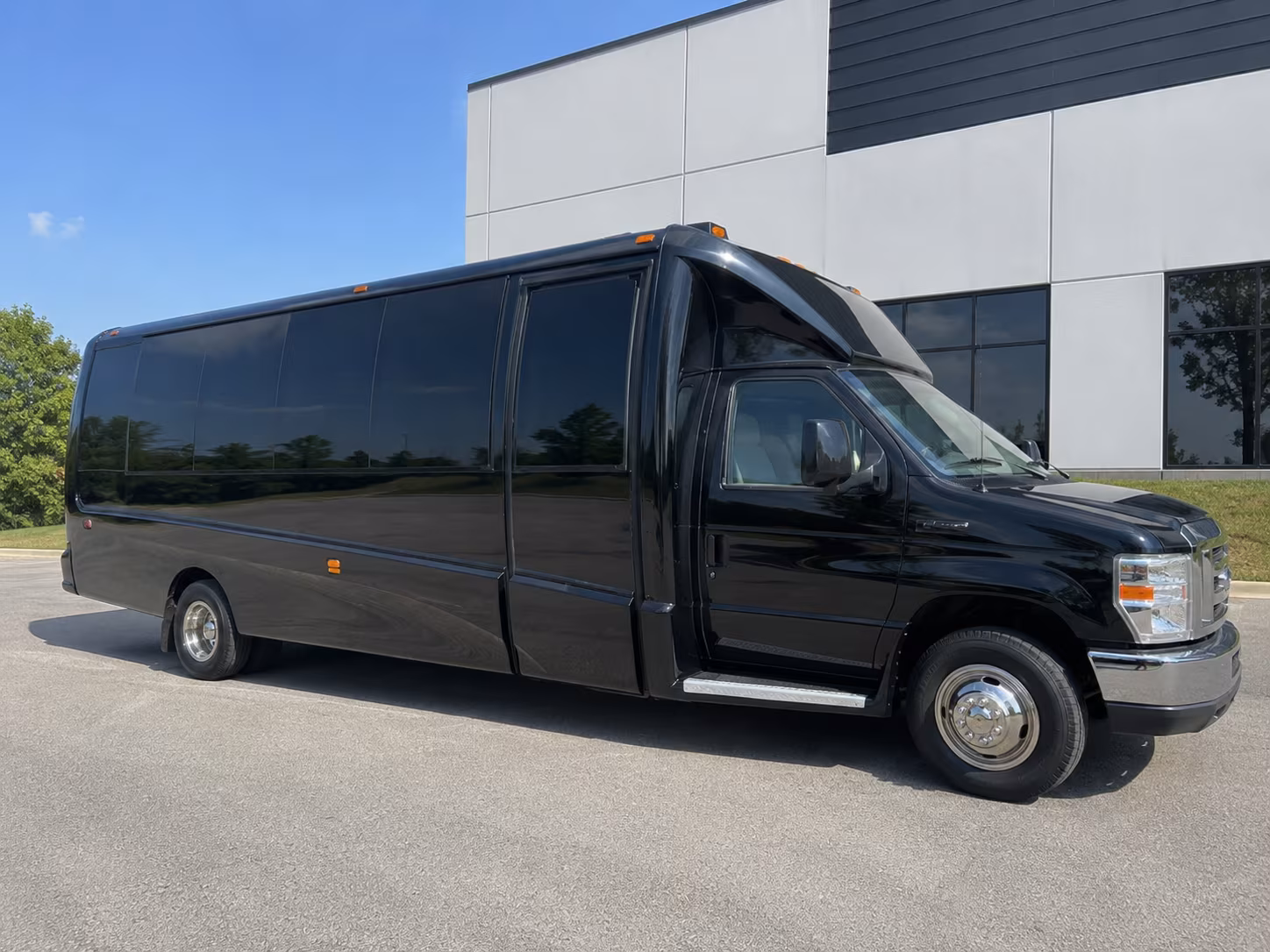 rent a tallahassee prom party bus or charter bus today